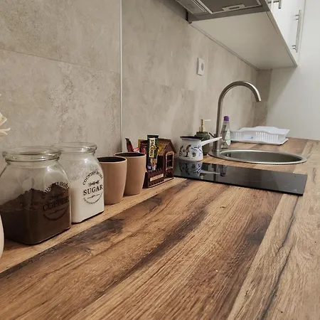 Konstantin Διαμέρισμα *