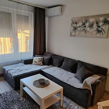 Konstantin Διαμέρισμα *