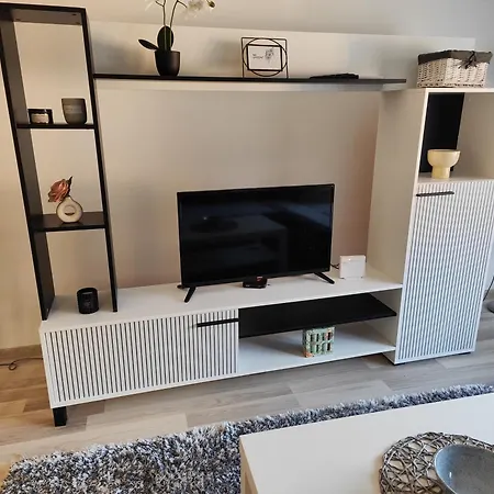 Konstantin Διαμέρισμα *